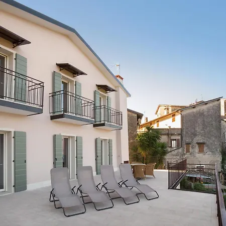Apartment Casa Sofia-vista Torri Del Benaco